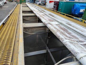 Naczepa do paszy do zboza z plandeka Lambrecht