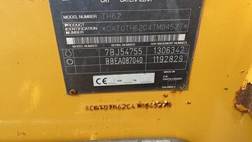 Ladowarka teleskopowa Caterpillar TH62