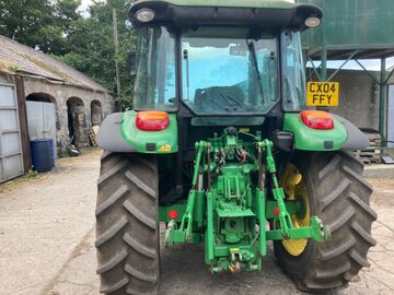ciągnik John Deere 5820