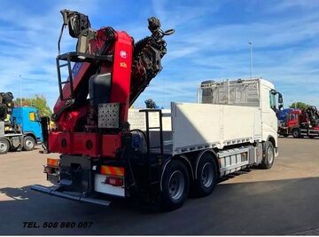 ciezarowy 6x4 skrzynia z dzwigiem HMF 50 T / metr